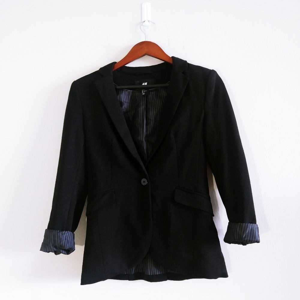 H&M Woman Black Blazer Size 6